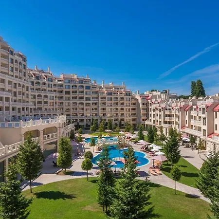 Blue Lagoon Seafront