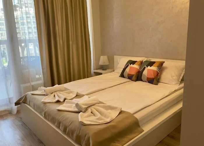 Blue Lagoon Seafront * Warna