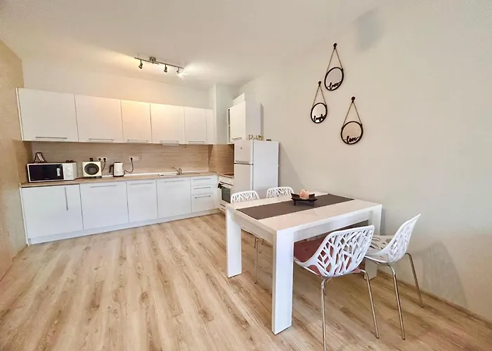 Blue Lagoon Seafront * Warna